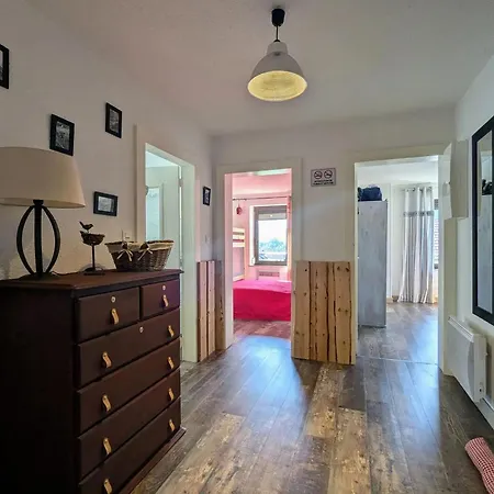 Spacieux Avec Acces Direct A La Voie Verte 80 M² Et Parking Apartment *