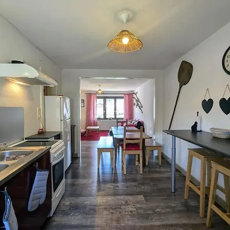 Spacieux Avec Acces Direct A La Voie Verte 80 M² Et Parking Apartment Cornimont