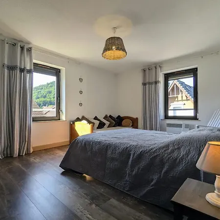 Spacieux Avec Acces Direct A La Voie Verte 80 M² Et Parking *